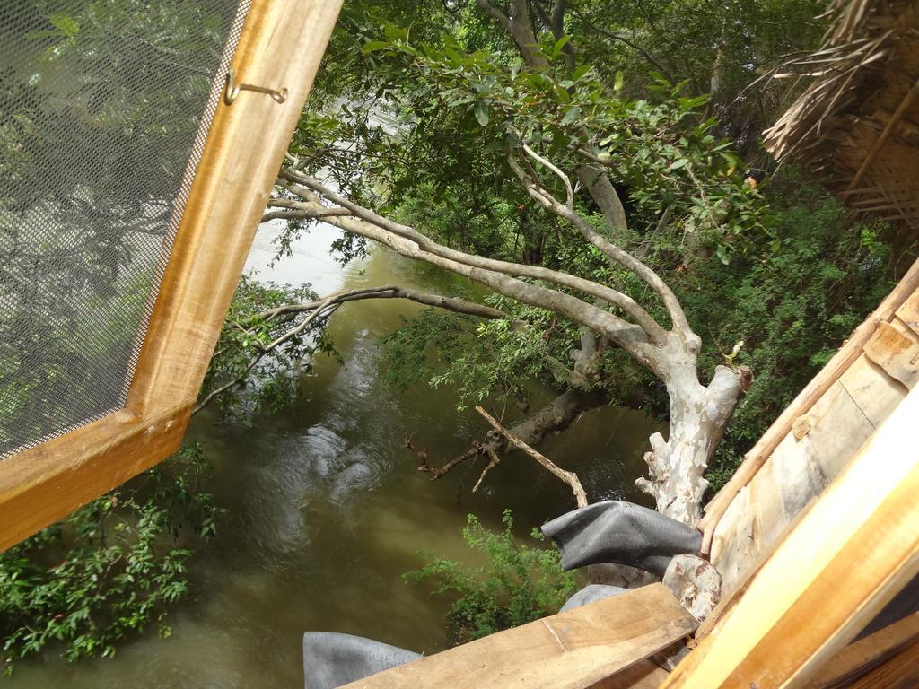 Villa Kumbuk Tree House Tissamaharama Esterno foto