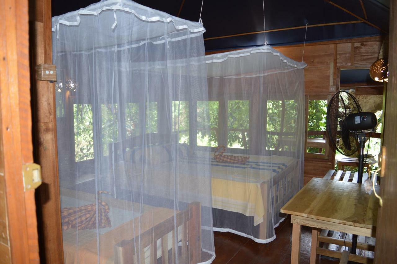Villa Kumbuk Tree House Tissamaharama Esterno foto